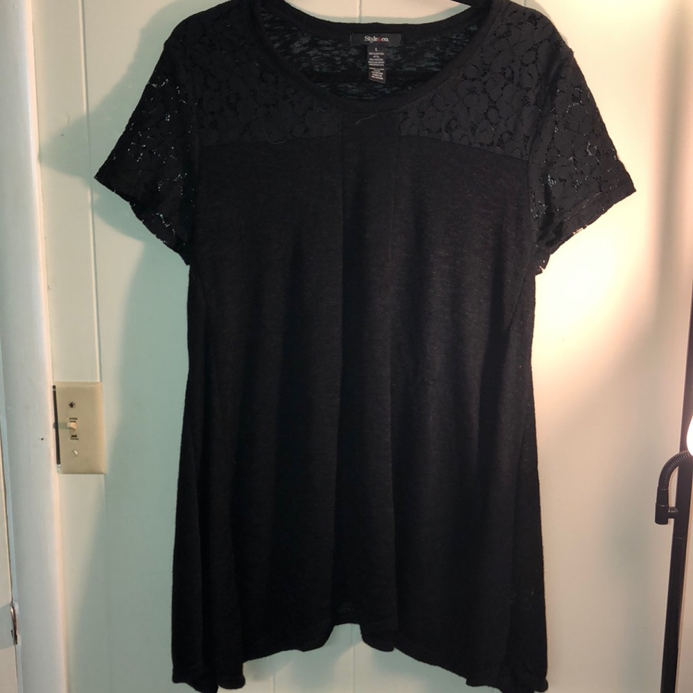 Black lace shoulder shirt sleeve top